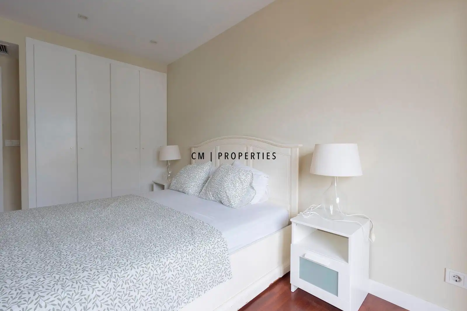 Bedroom of Duplexes for sale in Valencia  with Air Conditioner, Heating and Parquet flooring