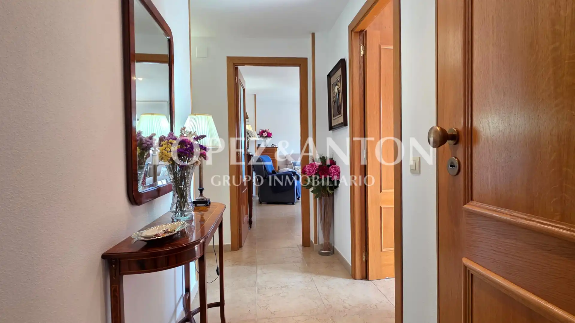 Flat for sale in L'Eliana  with Air Conditioner, Oven and Balcony
