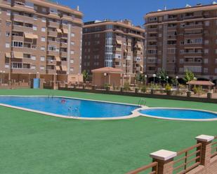 Piscina de Pis en venda en San Vicente del Raspeig / Sant Vicent del Raspeig amb Balcó i Piscina comunitària