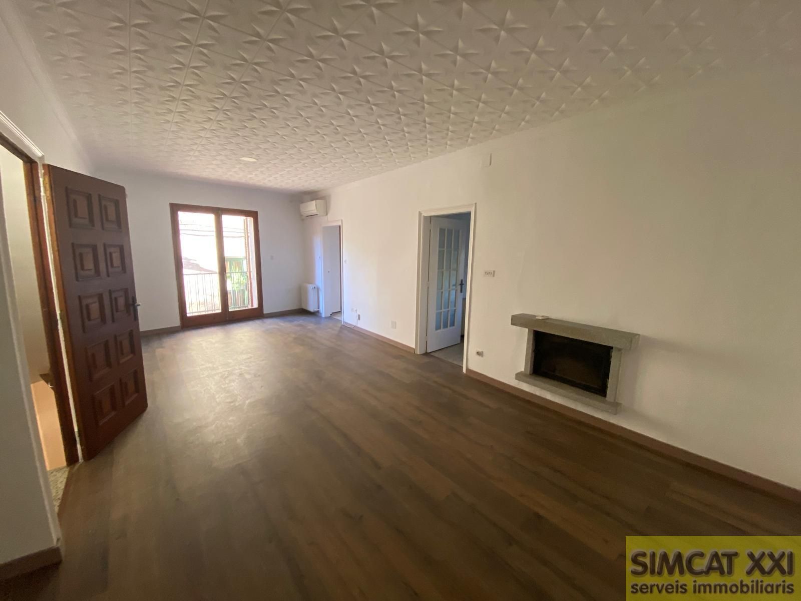 Living room of House or chalet to rent in Navata  with Air Conditioner, Heating and Parquet flooring