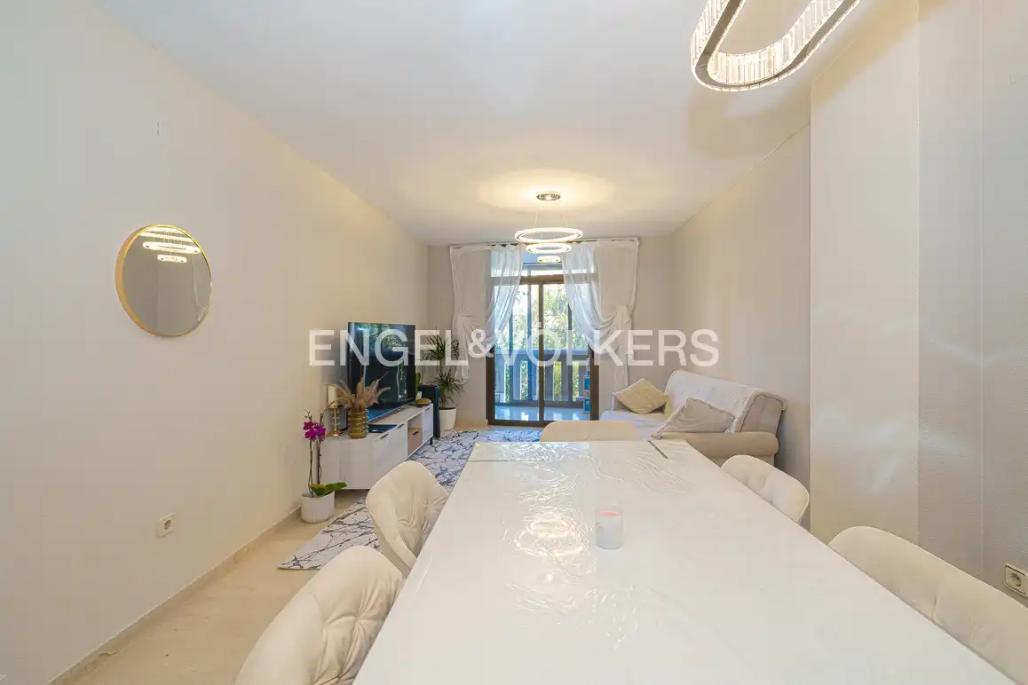 Menjador de Apartament en venda en Benidorm amb Aire condicionat i Piscina comunitària