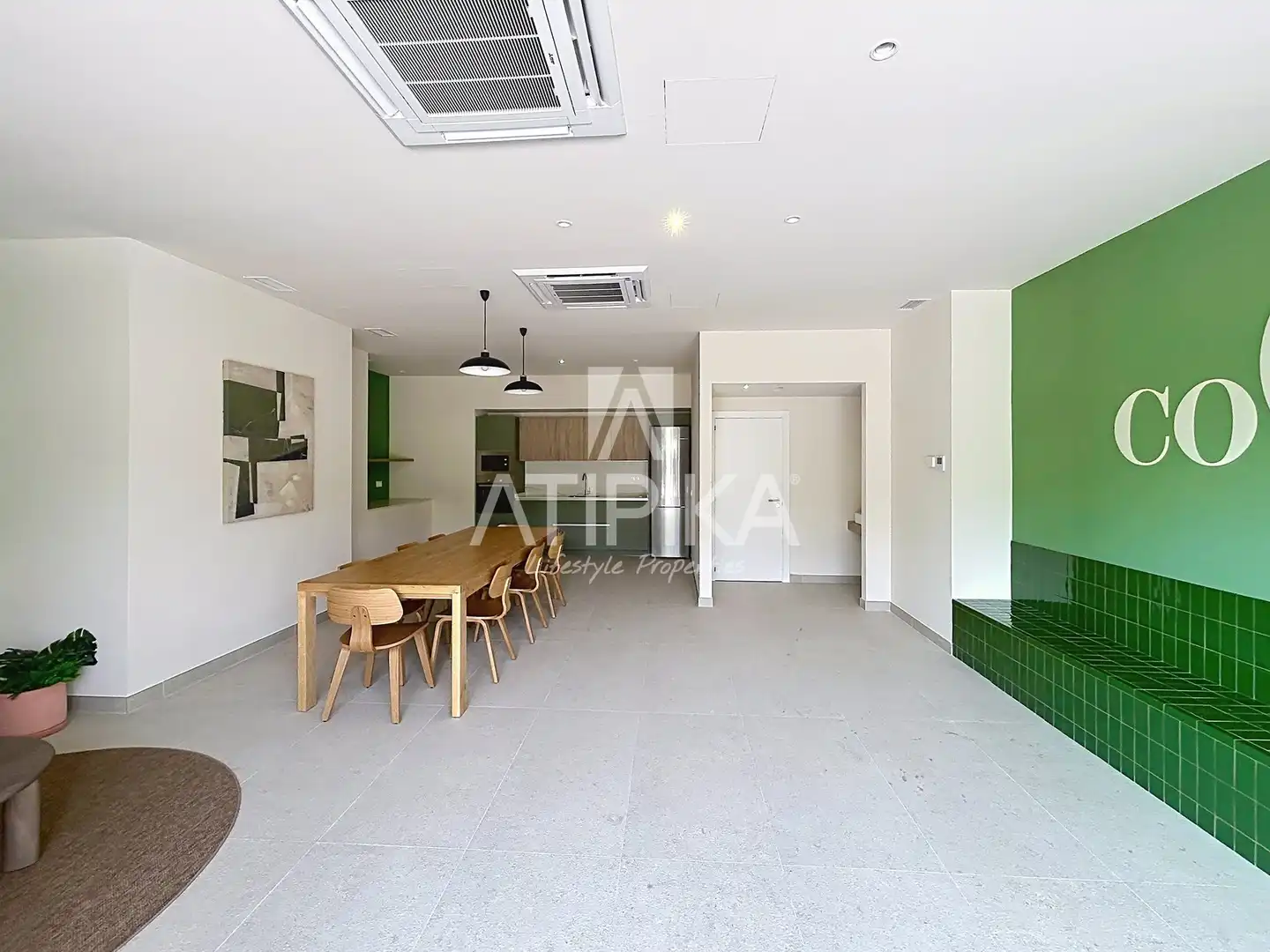 Flat for rent in Barcelona  with Air Conditioner, Parquet flooring and Storage room