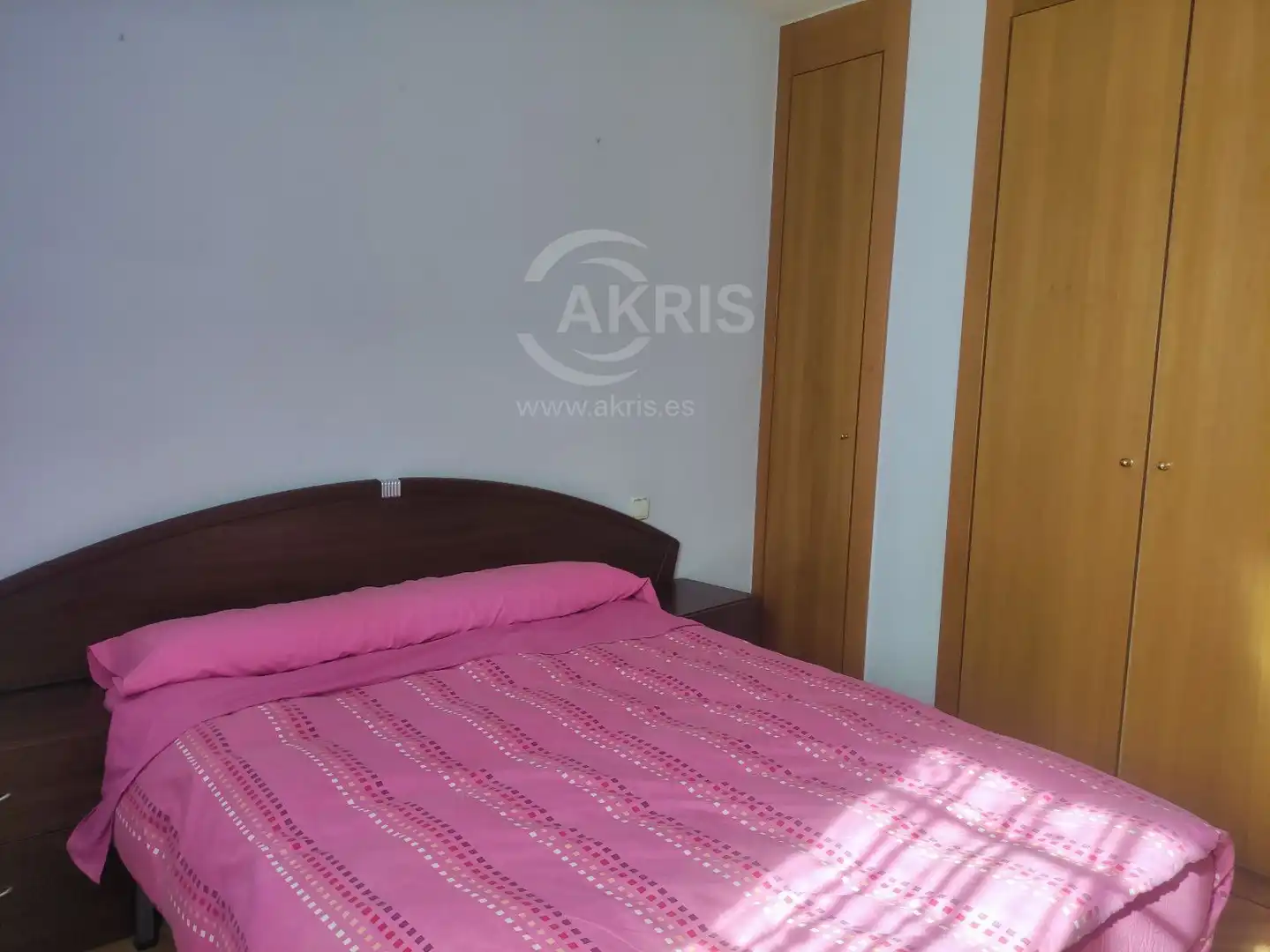 Bedroom of Flat for rent in Toledo  with Air Conditioner, Heating and Furnished