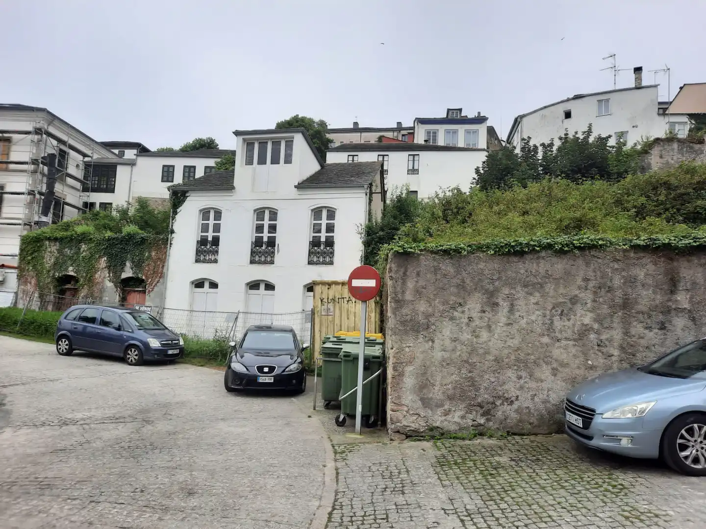 Vista exterior de Casa o xalet en venda en Ribadeo amb Jardí privat, Traster i Balcó