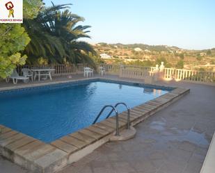 Piscina de Apartament de lloguer en Benissa amb Terrassa i Balcó