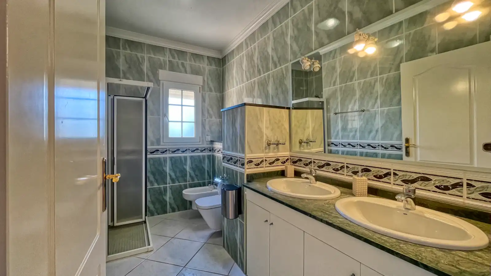 Bathroom of Buildings for sale in Els Poblets