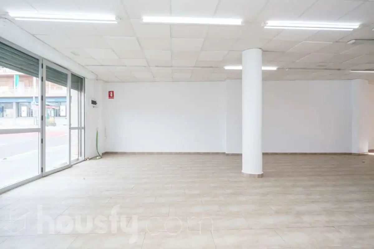 Commercial properties for sale in Passeig, Poble - Casc Antic