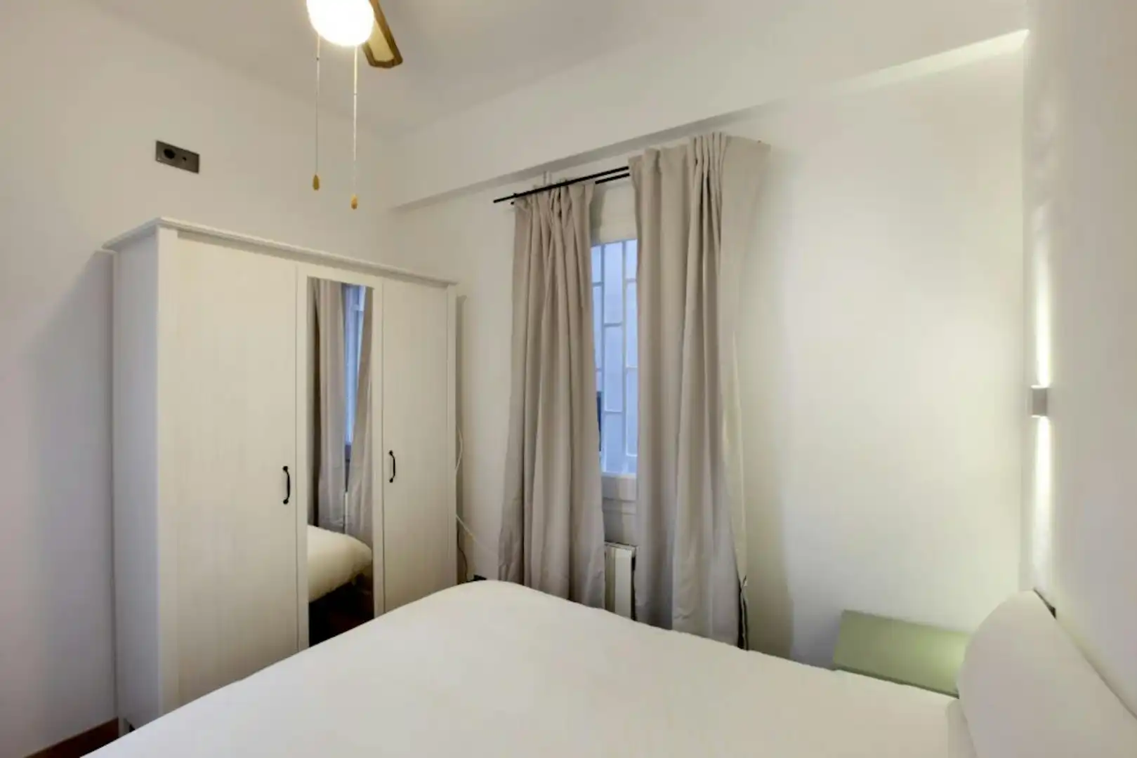 Bedroom of Flat for rent in Barcelona  with Air Conditioner, Heating and Furnished
