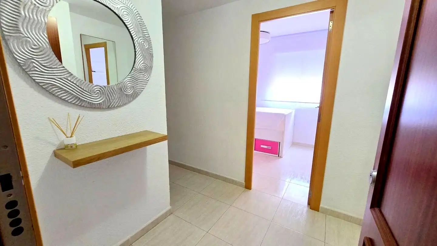 Apartamento de alquiler en Gandia con Aire acondicionado, Terraza y Piscina comunitaria