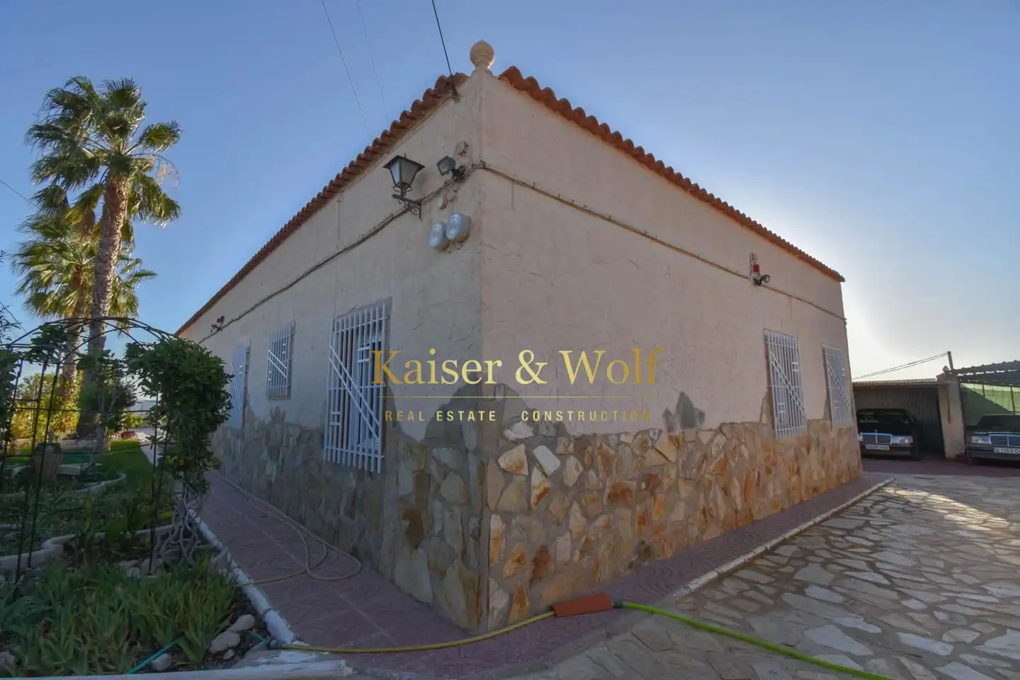 Vista exterior de Casa o xalet en venda en Albatera amb Aire condicionat, Piscina i Moblat