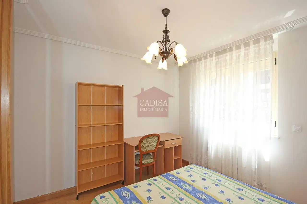 Bedroom of Flat for rent in Salamanca  with Heating, Storage room and Furnished