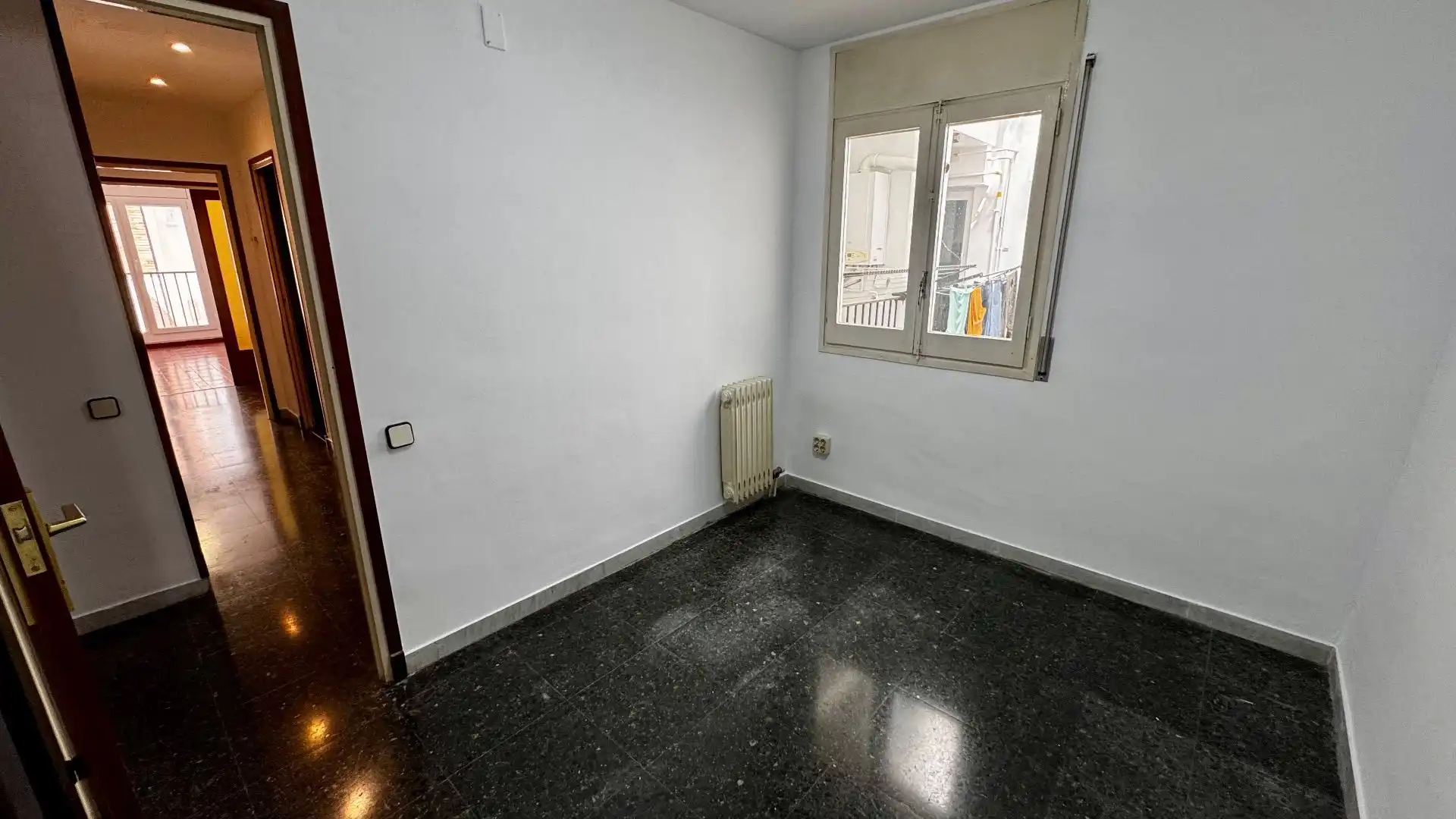 Habitación de Piso en venta en Terrassa con Aire acondicionado y Calefacción