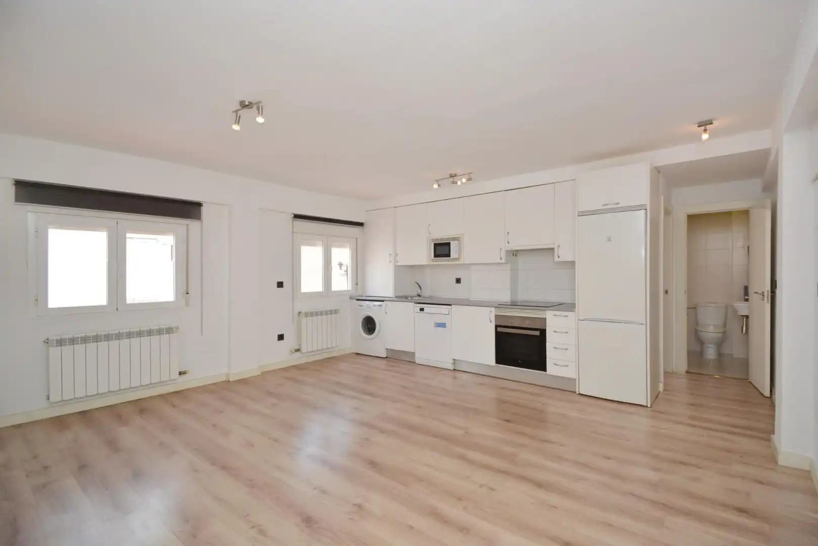 Cocina de Piso en venta en Zaragoza con Calefacción
