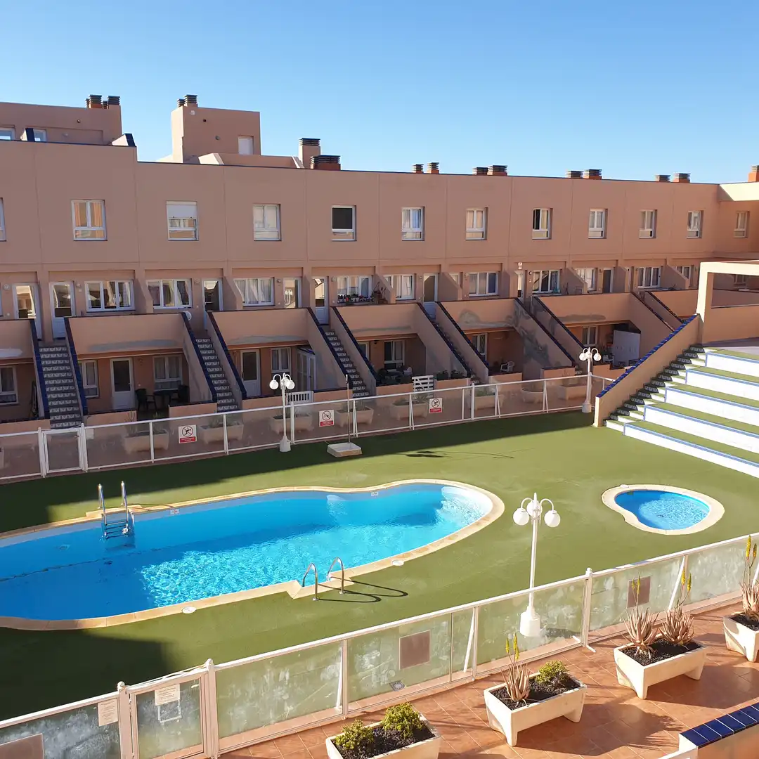 Piscina de Casa o xalet en venda en La Oliva amb Terrassa, Balcó i Piscina comunitària