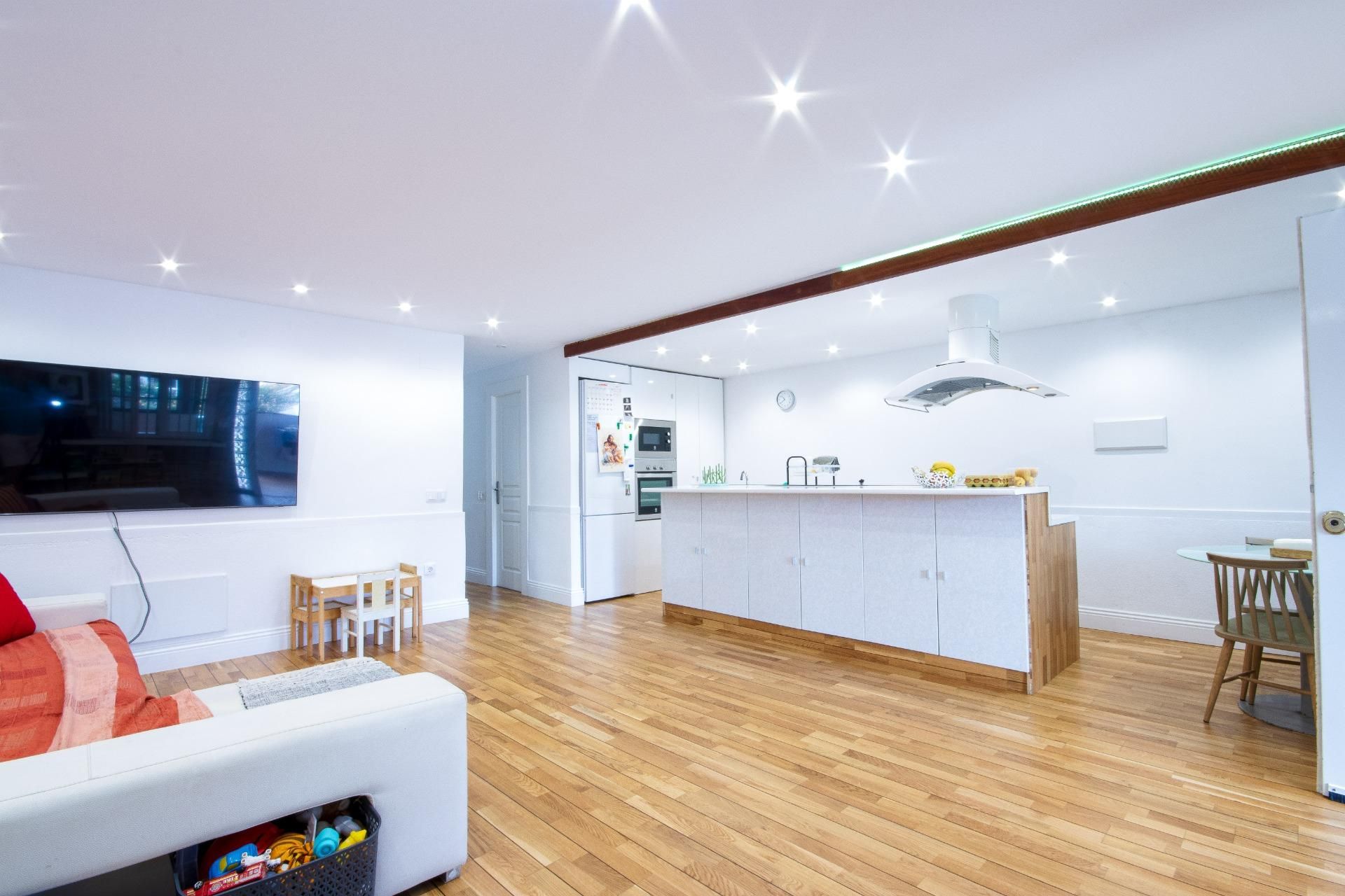 Kitchen of House or chalet for sale in Torrevieja  with Air Conditioner, Heating and Private garden