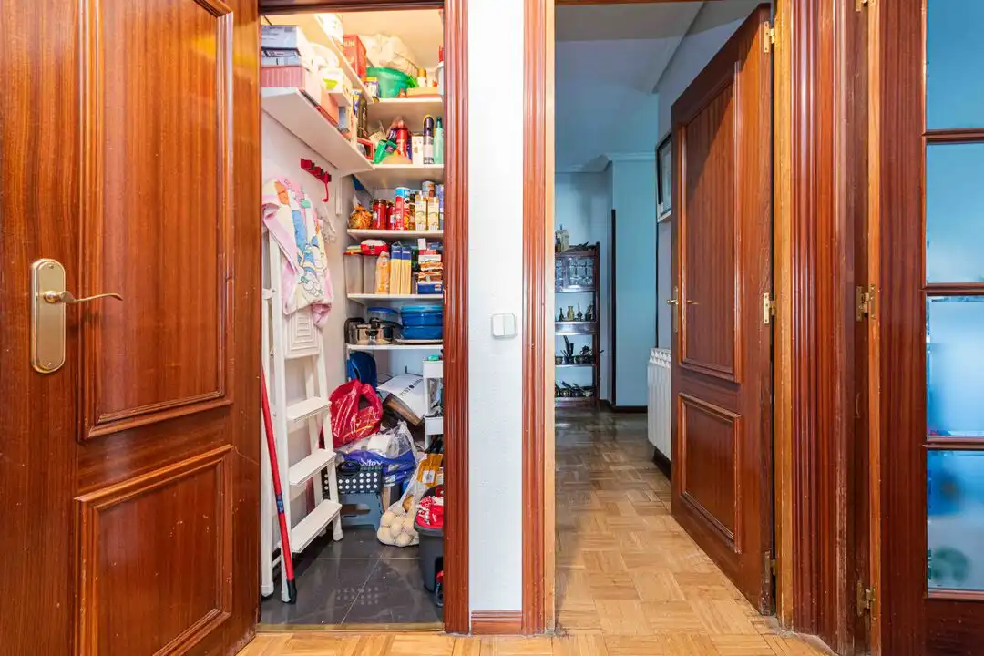 Kitchen of Flat for sale in Madrid  with Air Conditioner, Heating and Storage room