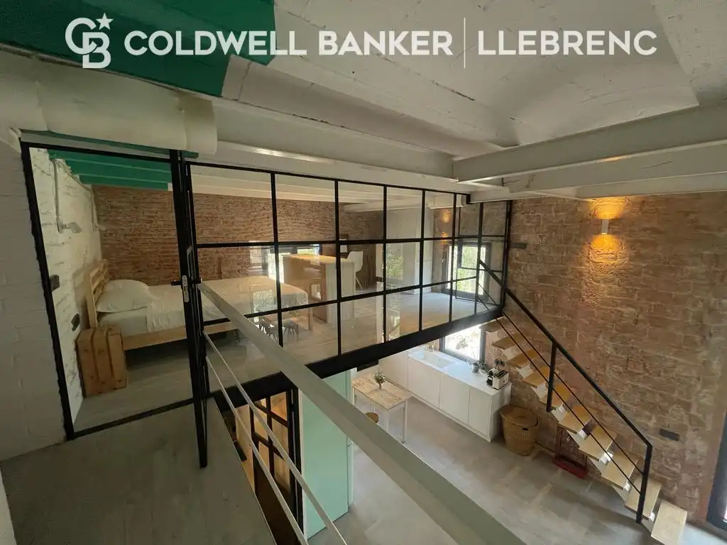 Terrasse von Maisonette zum Verkauf in Barcelona mit Parkett, Möbliert und Ofen
