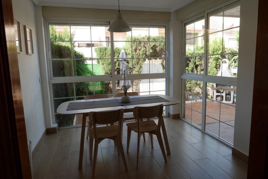 Single-family semi-detached to rent in Calle Arpón, Cabo de las Huertas