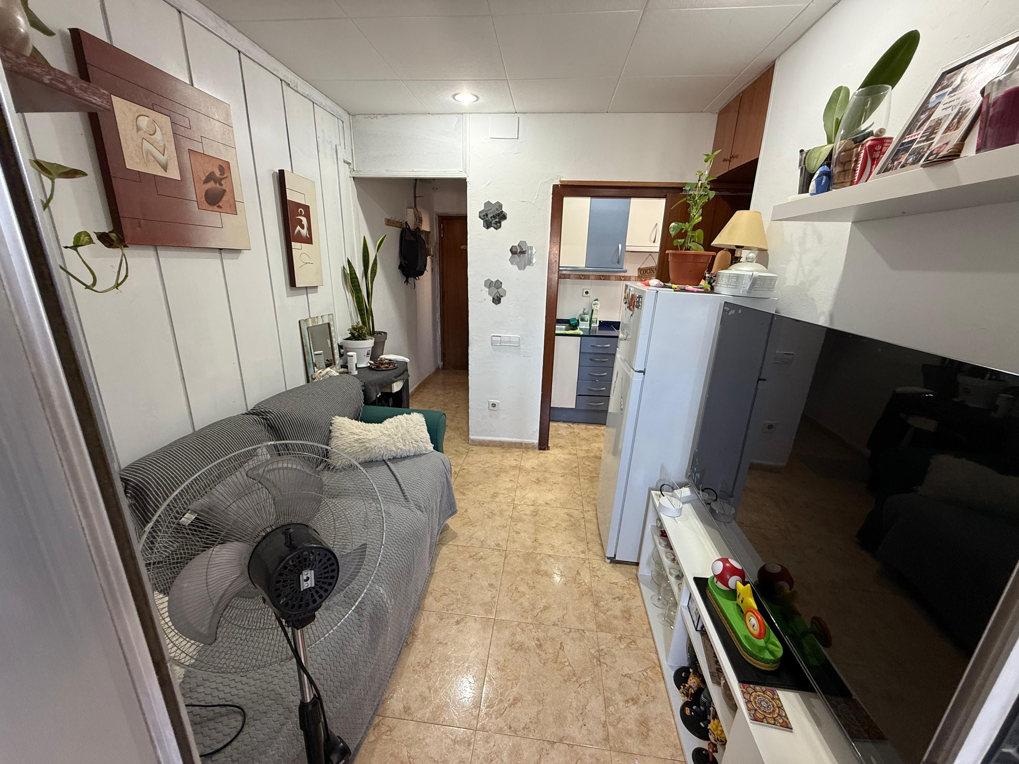 Living room of Flat for sale in L'Hospitalet de Llobregat