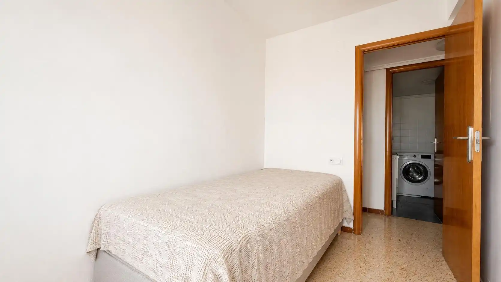 Dormitori de Pis en venda en Valencia amb Aire condicionat, Terrassa i Balcó