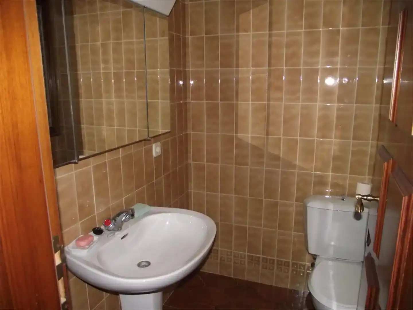 Badezimmer von Fabrikhallen zum Verkauf in Sant Feliu de Codines