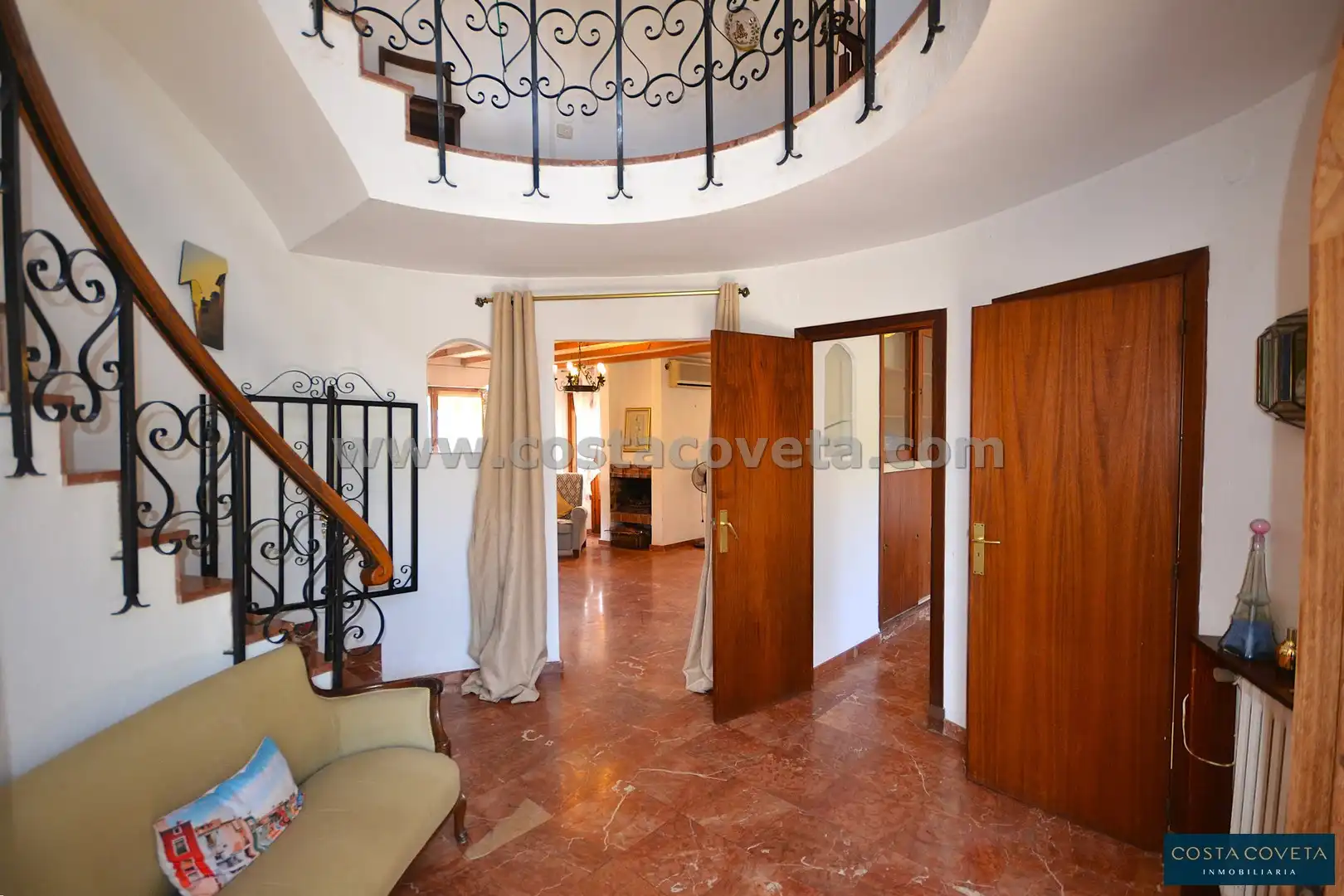 Houses for sale in El Campello  with Air Conditioner, Private garden and Terrace