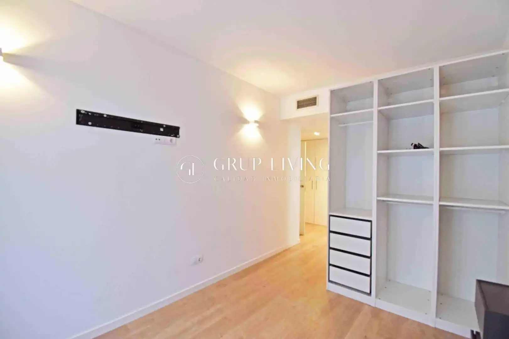 Habitación de Piso en venta en Sitges con Aire acondicionado, Calefacción y Jardín privado