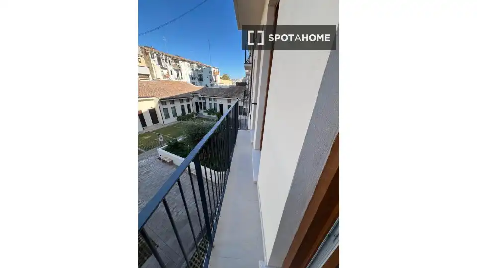 Terrassa de Pis de lloguer en Mislata amb Aire condicionat, Calefacció i Moblat