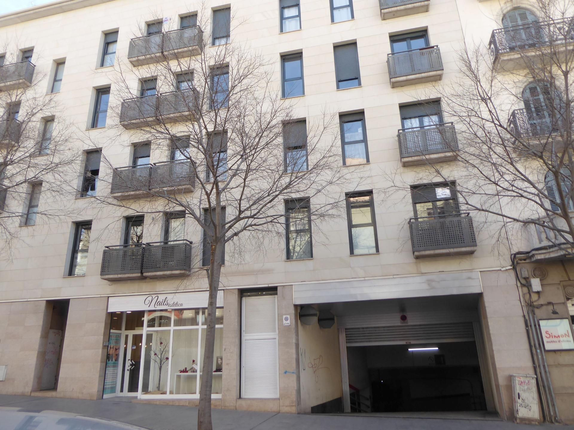 Garage to rent in Barri Antic