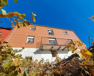 Vista exterior de Casa o xalet en venda en Amusquillo amb Calefacció, Jardí privat i Parquet