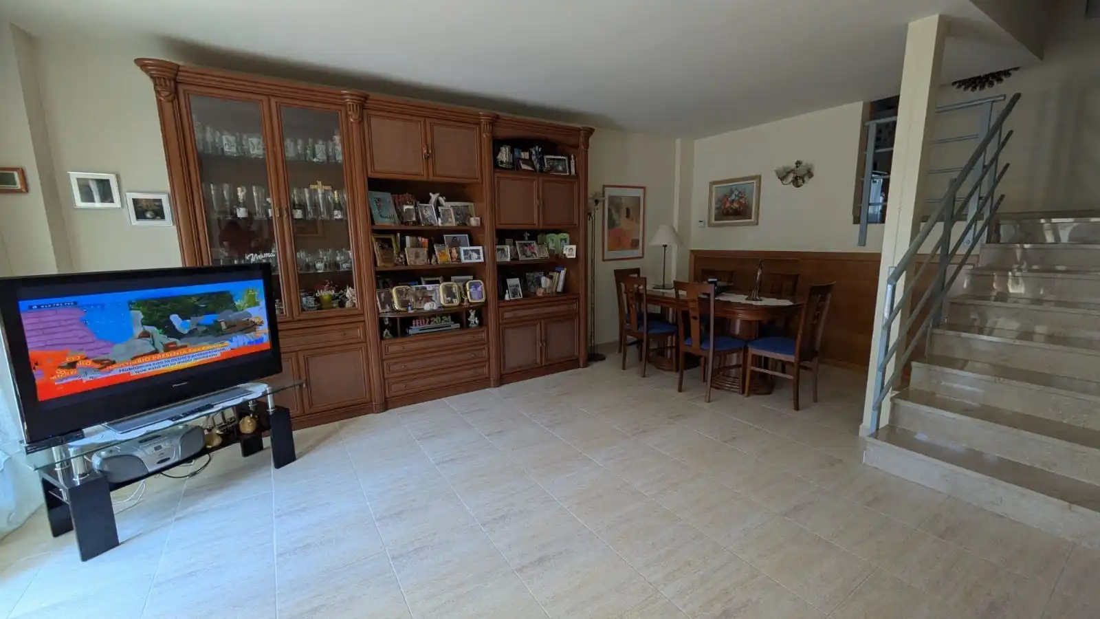 Sala d'estar de Casa adosada en venda en Tarragona amb Calefacció, Terrassa i Moblat