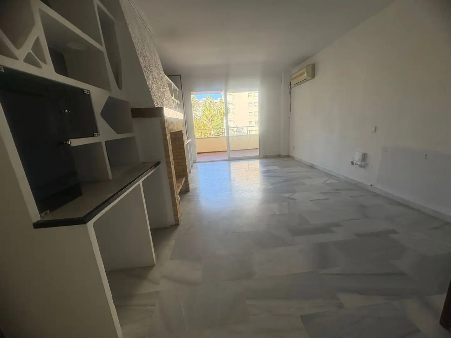 Schlafzimmer von Wohnung zum Verkauf in Benalmádena mit Klimaanlage, Heizung und Terrasse