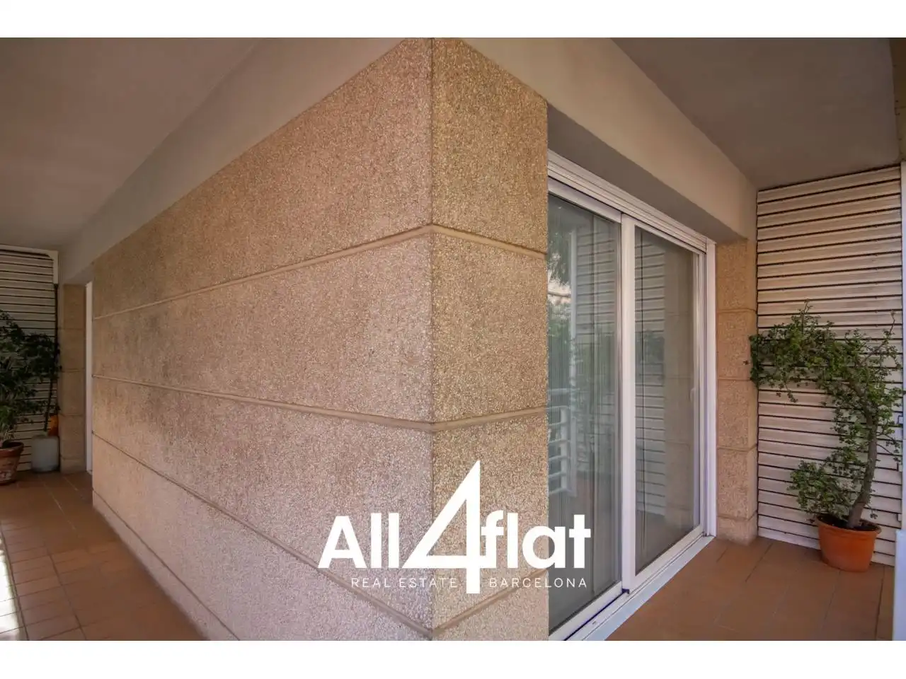Balcony of Duplexes for rent in Barcelona  with Air Conditioner, Heating and Terrace