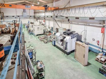 Nave industrial en venta en Molins de Rei