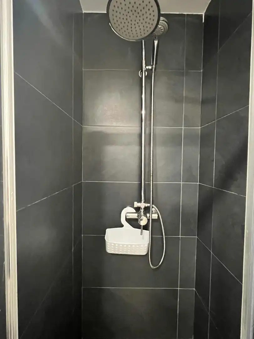 Baño de Apartamento en venta en Madrid con Calefacción