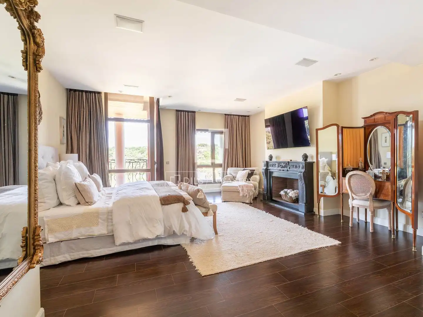 Habitación de Casa o chalet en venta en Las Rozas de Madrid con Aire acondicionado, Calefacción y Jardín privado