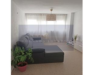 Living room of Flat for sale in  Sevilla Capital