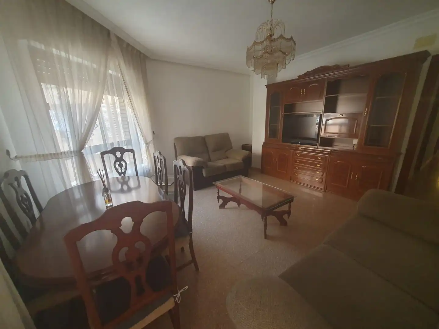 Sala d'estar de Pis en venda en Puertollano amb Calefacció, Terrassa i Moblat