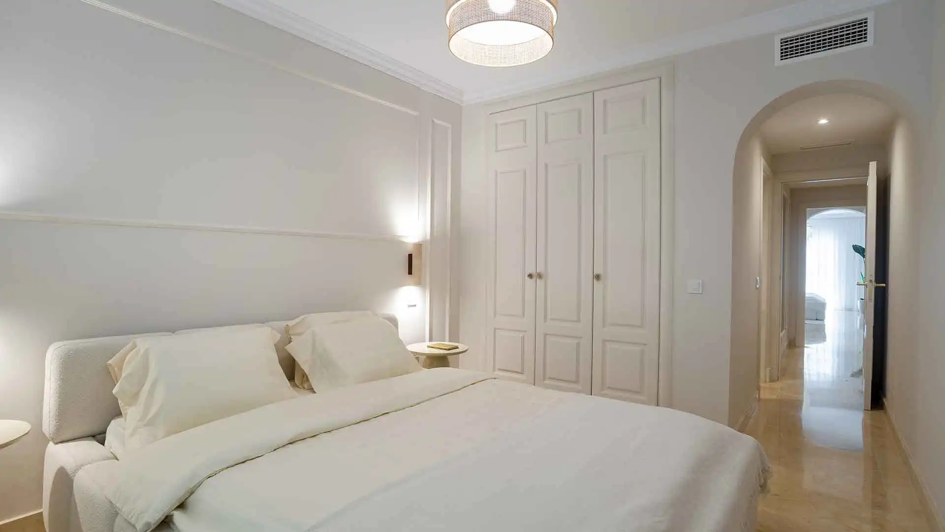 Schlafzimmer von Wohnungen zum Verkauf in Marbella mit Klimaanlage, Terrasse und Abstellraum