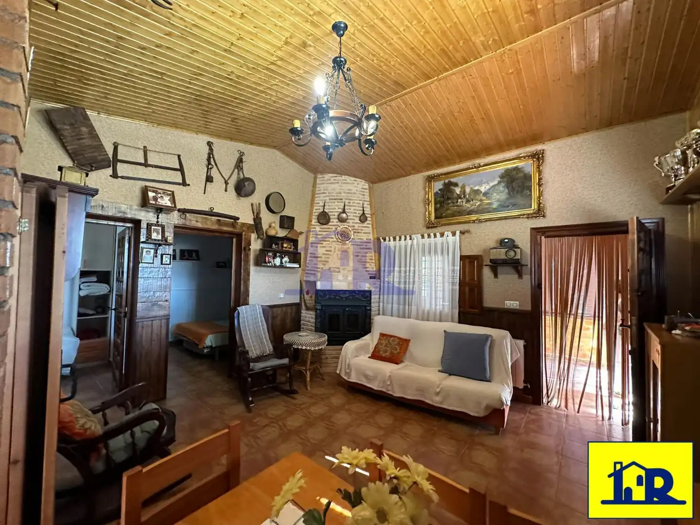 Living room of Houses for sale in Villar de Olalla  with Heating, Terrace and Storage room
