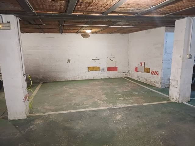 Garaje en Venta en Calle Lumbreras, 9 en San Lorenzo