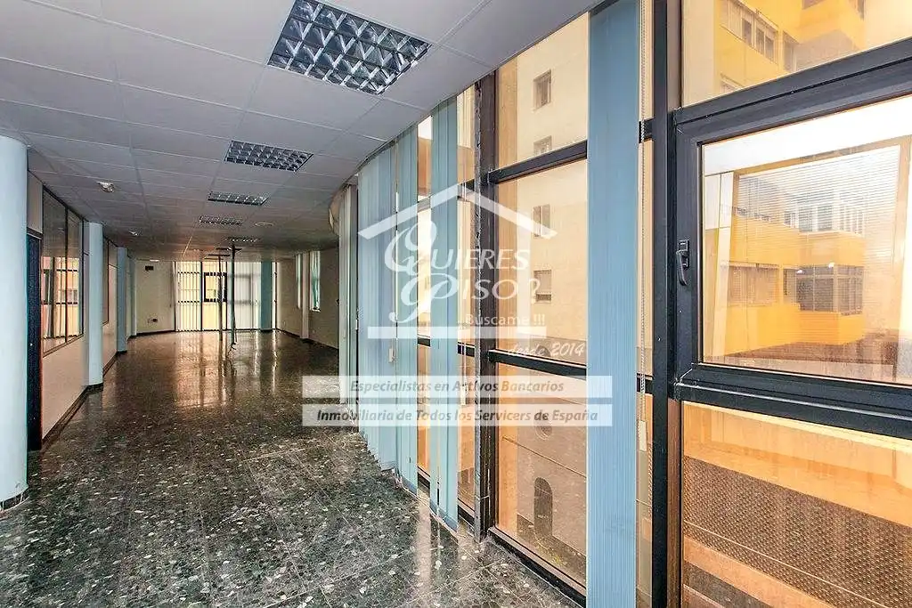 Office space with lift for sale in Calle Veintinueve de Abril, imagen 5