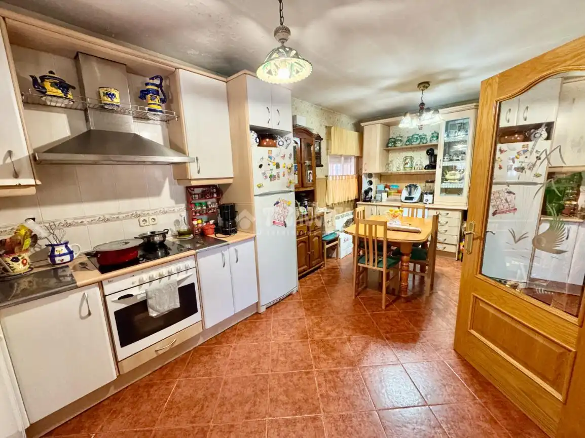 Küche von Haus oder Chalet zum Verkauf in Valdeavero mit Heizung und Schwimmbad