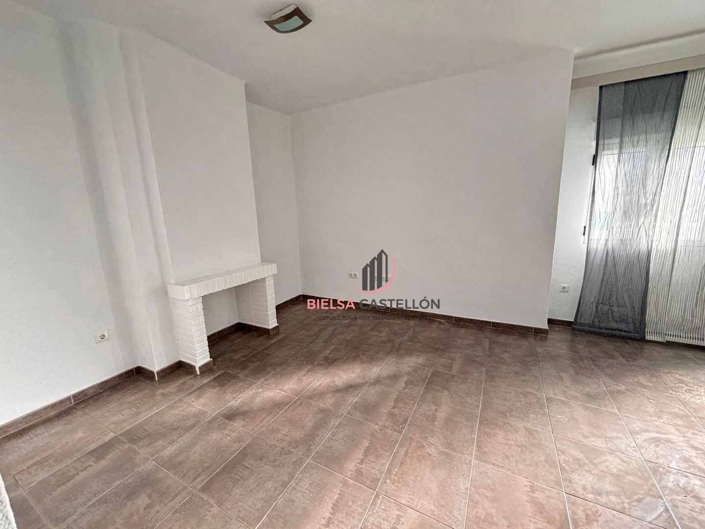 Flat for rent in Artana  with Air Conditioner and Terrace