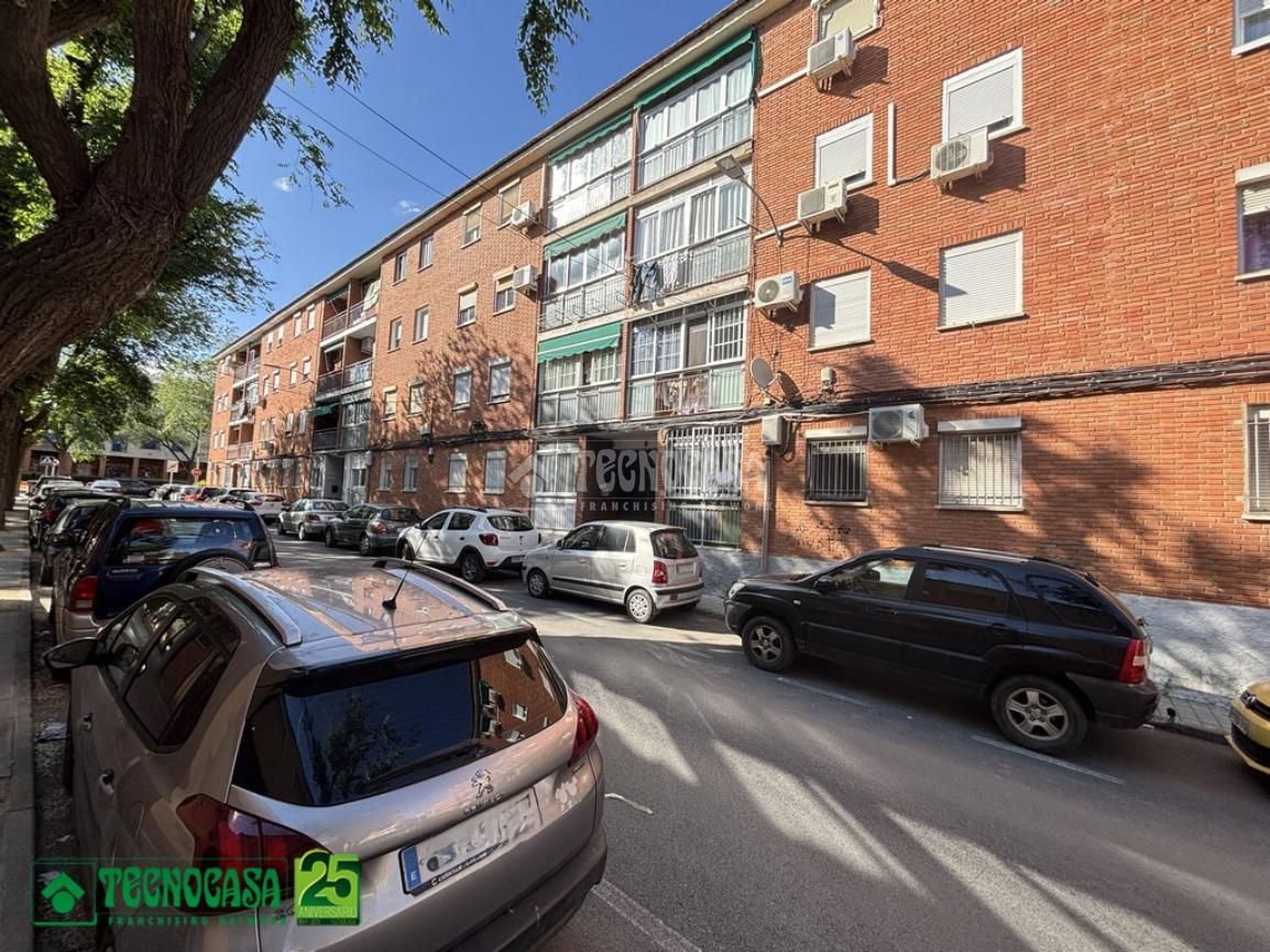 Vista exterior de Pis en venda en Ciudad Real Capital amb Calefacció