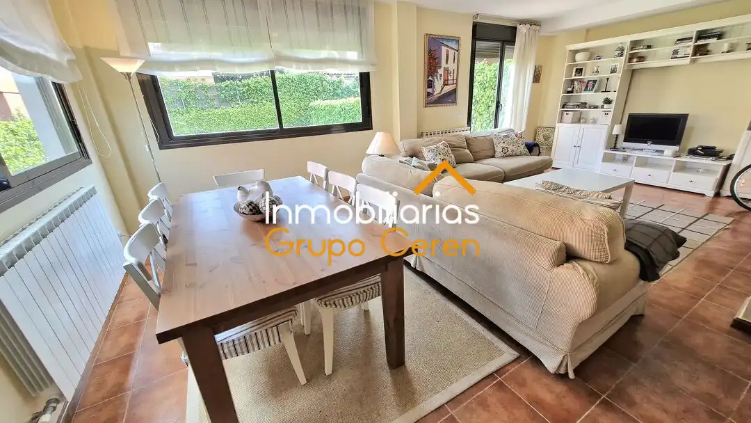 Jardín de Casa adosada en venta en Cirueña con Calefacción, Jardín privado y Terraza