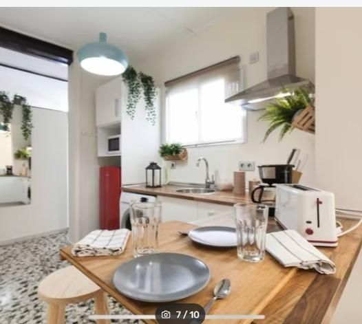 Cuina de Pis en venda en  Almería Capital amb Aire condicionat, Terrassa i Balcó