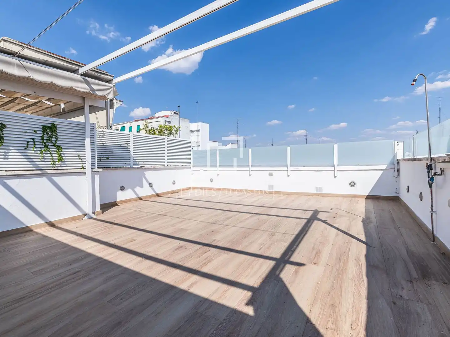 Terrace of Attic for sale in Madrid  with Air Conditioner, Heating and Parquet flooring