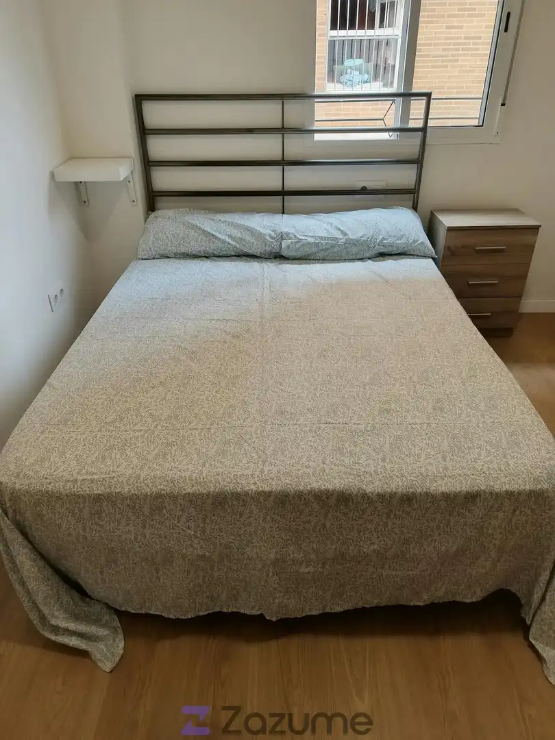 Schlafzimmer von Wohnung zur Miete in Sevilla mit Klimaanlage, Heizung und Möbliert
