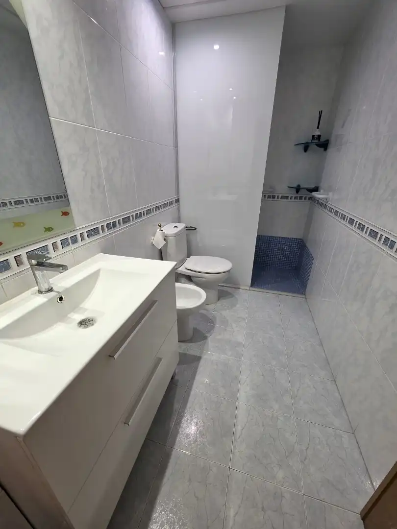 Baño de Casa adosada en venta en Valencia con Aire acondicionado, Terraza y Trastero